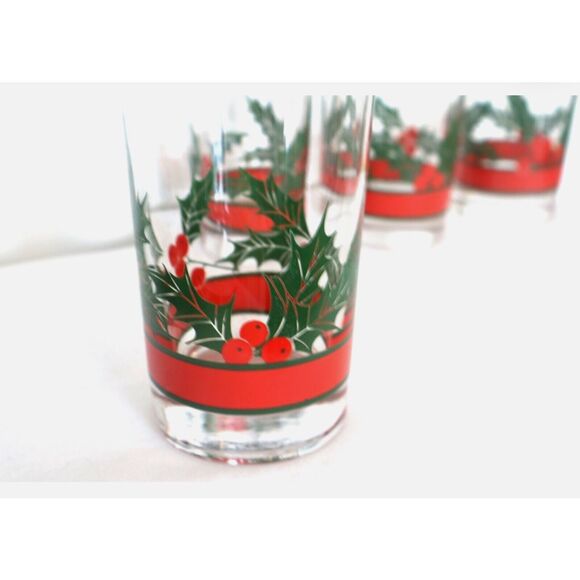 Vintage Set of 4 Libbey Holly Berry 12oz clear glass drinkware. - Picture 3 of 3